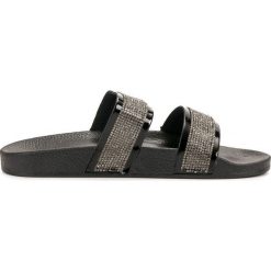 Seastar Czarne Klapki Z Kryształkami. Czarne klapki damskie Seastar, bez wzorów, eleganckie, bez obcasa. Za 79.00 zł.