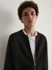 Rozpinany sweter - ciemnoszary. Szare kardigany męskie Reserved, l, bez wzorów, z bawełny. W wyprzedaży za 79.99 zł.