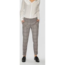 Trussardi Jeans - Spodnie. Jeansy damskie marki TRUSSARDI JEANS. W wyprzedaży za 449.90 zł.