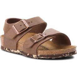 Sandały BIRKENSTOCK - New York Kids Bs 1008350 Brown. Sandały chłopięce marki Birkenstock. W wyprzedaży za 169.00 zł.