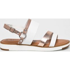 Tamaris - Sandały. Białe klapki damskie Tamaris, bez wzorów, z materiału, bez obcasa, na szpilce, bez zapięcia. W wyprzedaży za 199.90 zł.