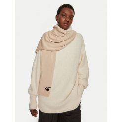Szalik Calvin Klein. Czerwone szaliki i chusty damskie Calvin Klein, bez wzorów. Za 269.99 zł.