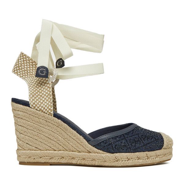 Espadryle Guess. Niebieskie sandały damskie Guess, z aplikacjami, bez obcasa, bez zapięcia. Za 359.99 zł.