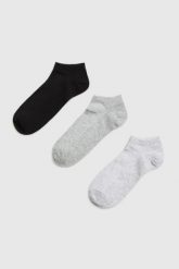 Skarpetki 3-pack. Skarpety damskie MOODO, bez wzorów, z bawełny. Za 34.99 zł.