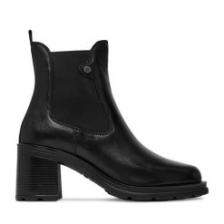 Botki G-Star. Czarne botki damskie G-Star, retro, bez obcasa, na słupku, bez zapięcia. Za 379.99 zł.