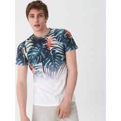 T-shirt z tropikalnym motywem - Kremowy. Białe t-shirty damskie House, l, bez wzorów, bez kołnierzyka. W wyprzedaży za 29.99 zł.