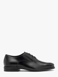 Czarne eleganckie półbuty męskie typu oxfordy. Czarne eleganckie półbuty Ryłko, ze skóry, eleganckie, bez zapięcia. Za 449.99 zł.
