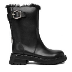 Botki Badura. Czarne botki damskie Badura, bez obcasa, na płaskiej podeszwie, bez zapięcia. Za 369.99 zł.