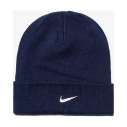 Nike Czapka Swoosh Beanie Bl , granatowy, rozmiar ONE-SIZE. Niebieskie czapki i kapelusze damskie Nike, bez wzorów, z materiału. W wyprzedaży za 39.99 zł.