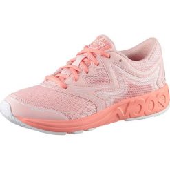 Buty w kolorze jasnoróżowym do biegania. Czerwone trampki i tenisówki dziewczęce marki Dziecięce obuwie sportowe, bez wzorów. W wyprzedaży za 162.95 zł.