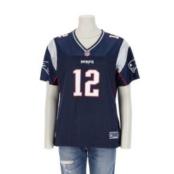Second life - Damska koszulka NFL Tom Brady w kolorze Navy - Stan bardzo dobry. Niebieskie koszulki sportowe damskie NFL, bez wzorów, sportowe, bez kołnierzyka. Za 170.36 zł.