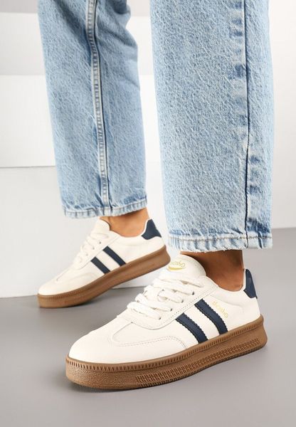Beżowo-Granatowe Sneakersy w Stylu Tenisówek z Paskami na Boku Saliena. Brązowe obuwie sportowe damskie Born2be, bez wzorów, z jeansu, tenisowe. Za 99.99 zł.