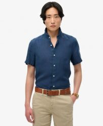 Superdry Vacation Linen S/S Koszula lniana 100% NAVY. Niebieskie koszule męskie Superdry., na lato, m, bez wzorów, eleganckie, bez kołnierzyka, bez ramiączek. Za 277.00 zł.