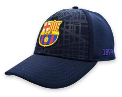 Czapka z daszkiem FC Barcelona - oficjalna licencjonowana. Niebieskie czapki i kapelusze męskie FC Barcelona, bez wzorów, z materiału. Za 96.90 zł.