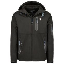 Geographical Norway Softshell TAXILLUS BLACK DB MEN 056, kurtka męska czarna. Czarne kurtki męskie Geographical Norway, na wiosnę, m, bez wzorów, z elastanu, sportowe, bez kaptura. Za 269.00 zł.
