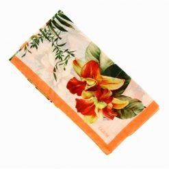 Guess, Kefiah, Textile Scarf, AW8813POL03, 120 x 120 cm, For Women For Women. Rękawiczki dziecięce Guess, z aplikacjami. Za 171.24 zł.