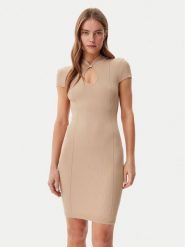 Guess Sukienka dzianinowa W5GK46 Z3L10 Brązowy Slim Fit. Brązowe sukienki damskie Guess, l, z aplikacjami, z dzianiny, bez kołnierzyka, bez ramiączek. Za 269.99 zł.