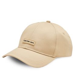 Czapka z daszkiem Calvin Klein Jeans. Brązowe czapki i kapelusze męskie Calvin Klein Jeans, bez wzorów, z jeansu. Za 99.99 zł.