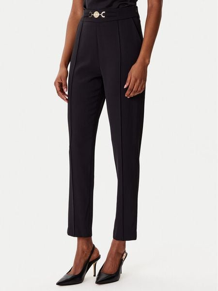 Artigli Spodnie materiałowe ACPA002996 Czarny Regular Fit. Czarne spodnie materiałowe damskie Artigli, bez wzorów, z materiału. Za 269.99 zł.