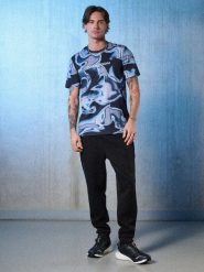 T-shirt regular z nadrukiem męski 4F4FRSS26TTSHM3656. Czarne t-shirty męskie 4f, m, bez wzorów, z bawełny, klasyczne, bez kołnierzyka. Za 57.99 zł.
