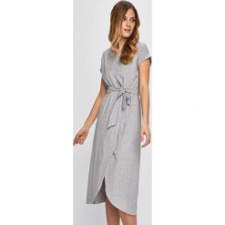 Answear - Sukienka. Czarne sukienki damskie ANSWEAR, m, bez wzorów, z bawełny, casualowe, bez kołnierzyka, bez ramiączek. Za 129.90 zł.