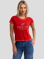 Koszulka damska z nadrukiem na piersi czerwona Pelina 704. Czerwone t-shirty damskie Big Star, l, bez wzorów, z dzianiny, klasyczne, bez kołnierzyka. W wyprzedaży za 29.99 zł.