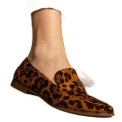 Panterkowe damskie mokasyny klasyczne brązowe. Brązowe mokasyny damskie ze skóry, eleganckie. Za 81.09 zł.
