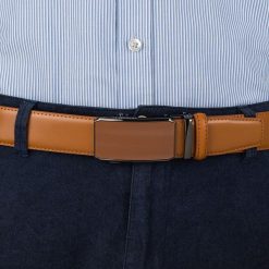 Pasek męski skórzany 3,5 cm klamra automatyczna Beltimore camelowy 03-592 : Kolory - brązowy, beżowy, Rozmiar pasków - r.105-120 cm. Brązowe paski damskie bez wzorów, ze skóry, wizytowe. Za 64.99 zł.