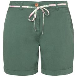 Spodenki damskie PROTEST ANNICK shorts. Zielone szorty sportowe damskie Protest, na lato, s, bez wzorów, z materiału, sportowe, trekkingowe. Za 169.90 zł.