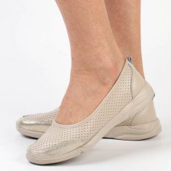 Beżowe lekkie skórzane baleriny damskie Jezzi 3621. Brązowe baleriny damskie Jezzi, na lato, w ażurowe wzory, z jeansu, biznesowe, bez obcasa, na obcasie. Za 179.00 zł.