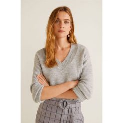 Mango - Sweter. Swetry damskie marki Mango. W wyprzedaży za 69.90 zł.