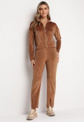 Brązowy 2-częściowy Komplet Dresowy z Bluzą i Spodniami Stellarina. Brązowe bluzy damskie Born2be, m, bez wzorów, z dresówki, bez kaptura. Za 179.99 zł.