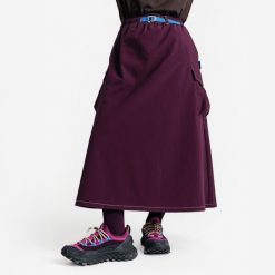 Spódnica Vertigo 76. Fioletowe spódnice damskie Decathlon, s, bez wzorów, z elastanu. Za 179.99 zł.