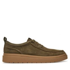 Półbuty Clarks. Zielone półbuty na co dzień męskie Clarks, bez zapięcia. Za 399.99 zł.