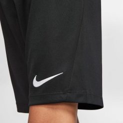 Spodnie piłkarskie chłopięce Nike JR Park Iii Knit. Czarne szorty dla chłopców Nike, bez wzorów, sportowe. Za 57.99 zł.