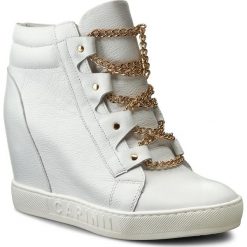 Sneakersy CARINII - B3878 I81-000-000-B88. Półbuty damskie Carinii. W wyprzedaży za 259.00 zł.