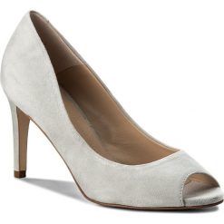 Szpilki SOLO FEMME - 38917-31-G15/000-05-00 J. Szary. Półbuty damskie marki Solo Femme. W wyprzedaży za 199.00 zł.