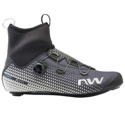 Buty szosowe męskie Northwave Celsius R Arctic GTX. Czarne buty sportowe męskie Northwave, bez zapięcia, rowerowe. W wyprzedaży za 942.00 zł.
