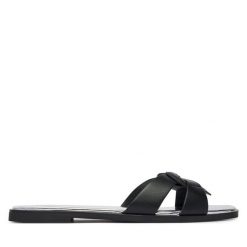 Klapki LOVE MOSCHINO. Czarne klapki damskie Love Moschino, bez wzorów, bez obcasa. Za 809.99 zł.