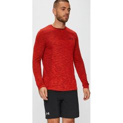 Under Armour - Longsleeve. Czerwone bluzki z długim rękawem męskie Under Armour, z dzianiny, z okrągłym kołnierzem. W wyprzedaży za 169.90 zł.