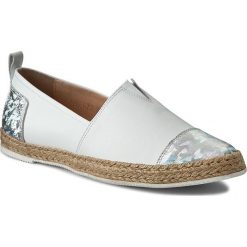 Espadryle OLEKSY - 422/730/528 Biały. Białe espadryle damskie Oleksy, bez wzorów, ze skóry, bez obcasa, na płaskiej podeszwie, bez zapięcia. W wyprzedaży za 169.00 zł.