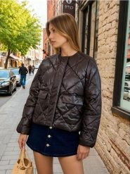 Pikowana kurtka z połyskiem - brązowy. Brązowe kurtki damskie Sinsay, l, bez wzorów, bez kaptura. Za 69.99 zł.