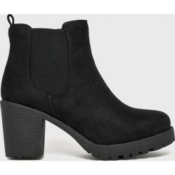 Answear - Botki Sixth Sens. Czarne kozaki damskie ANSWEAR, z materiału, z okrągłym noskiem, bez obcasa, na obcasie. W wyprzedaży za 119.90 zł.