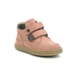 Buty miejskie dziewczęce KICKERS TACKEASY. Czerwone buty sportowe dziewczęce Kickers, bez wzorów, bez zapięcia. Za 149.99 zł.