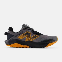 Męskie buty do biegania New Balance MTNTRCS6. Szare trekkingi męskie New Balance, do biegania. Za 409.00 zł.