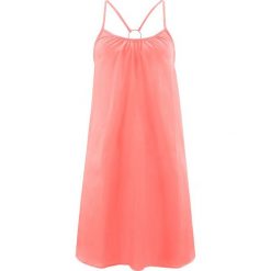Sukienka plażowa bonprix czerwony. Czerwone sukienki damskie bonprix, z dekoltem na plecach. Za 32.99 zł.
