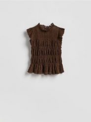 Bluzka z marszczeniem - ciemnobrązowy. Brązowe bluzki damskie Reserved, l, bez wzorów, z dzianiny, bez kołnierzyka, bez ramiączek. Za 79.99 zł.