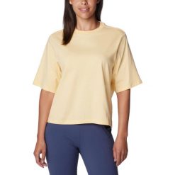 Koszulka damska Columbia North Cascades Graphic Short Sleeve Tee z krótkim rękaw. Żółte koszulki sportowe damskie Columbia, m, bez wzorów, z bawełny, street, bez kołnierzyka. Za 158.00 zł.
