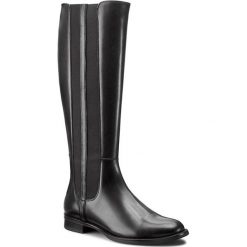 Oficerki GINO ROSSI - Nevia DKG650-G12-E100-9900-F 99. Czarne kozaki damskie Gino Rossi, z materiału, przed kolano, bez obcasa. W wyprzedaży za 359.00 zł.