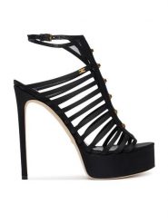 Elisabetta Franchi Sandały SA-92L-62E2-V790 Czarny. Czarne sandały damskie Elisabetta Franchi, bez wzorów, z materiału, bez obcasa, na szpilce, bez zapięcia. Za 3,359.00 zł.